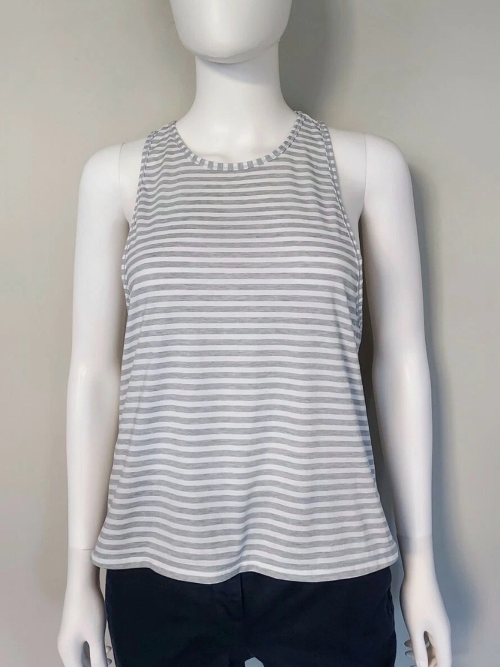 Athleta Essence Women's Sleeveless Fitness Active Tank Top Gray Stripe SZ M